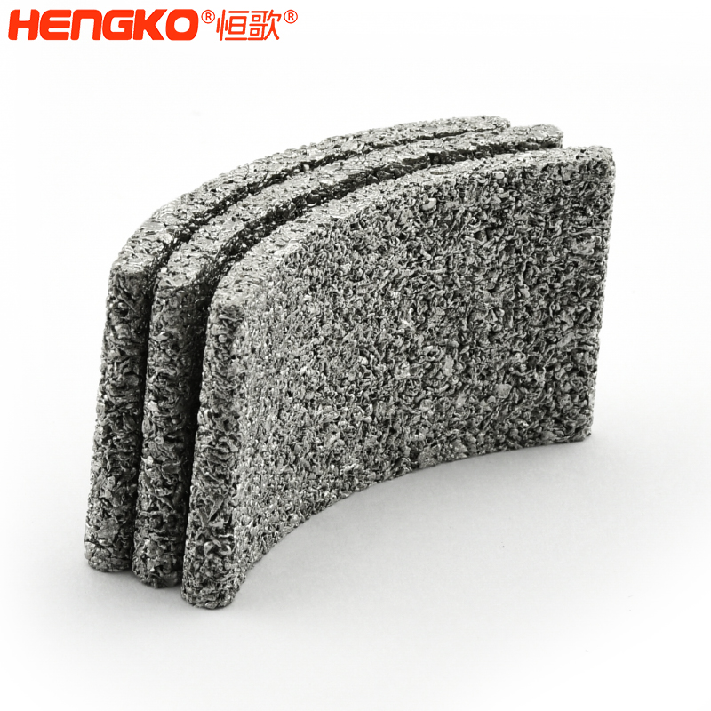 来图定制不锈钢滤板耐腐蚀寿命长,316L不锈钢粉末烧结滤芯 Featured Image